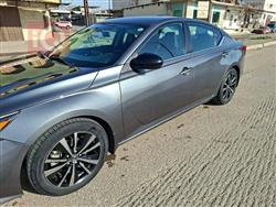 نيسان ألتيما